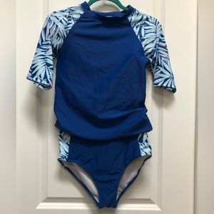 Shekini Rashguard and bottom. Size Large